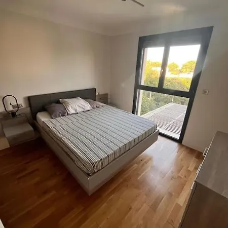 Appartement Grand 4 Personnes A 150m De La Le Barcarès